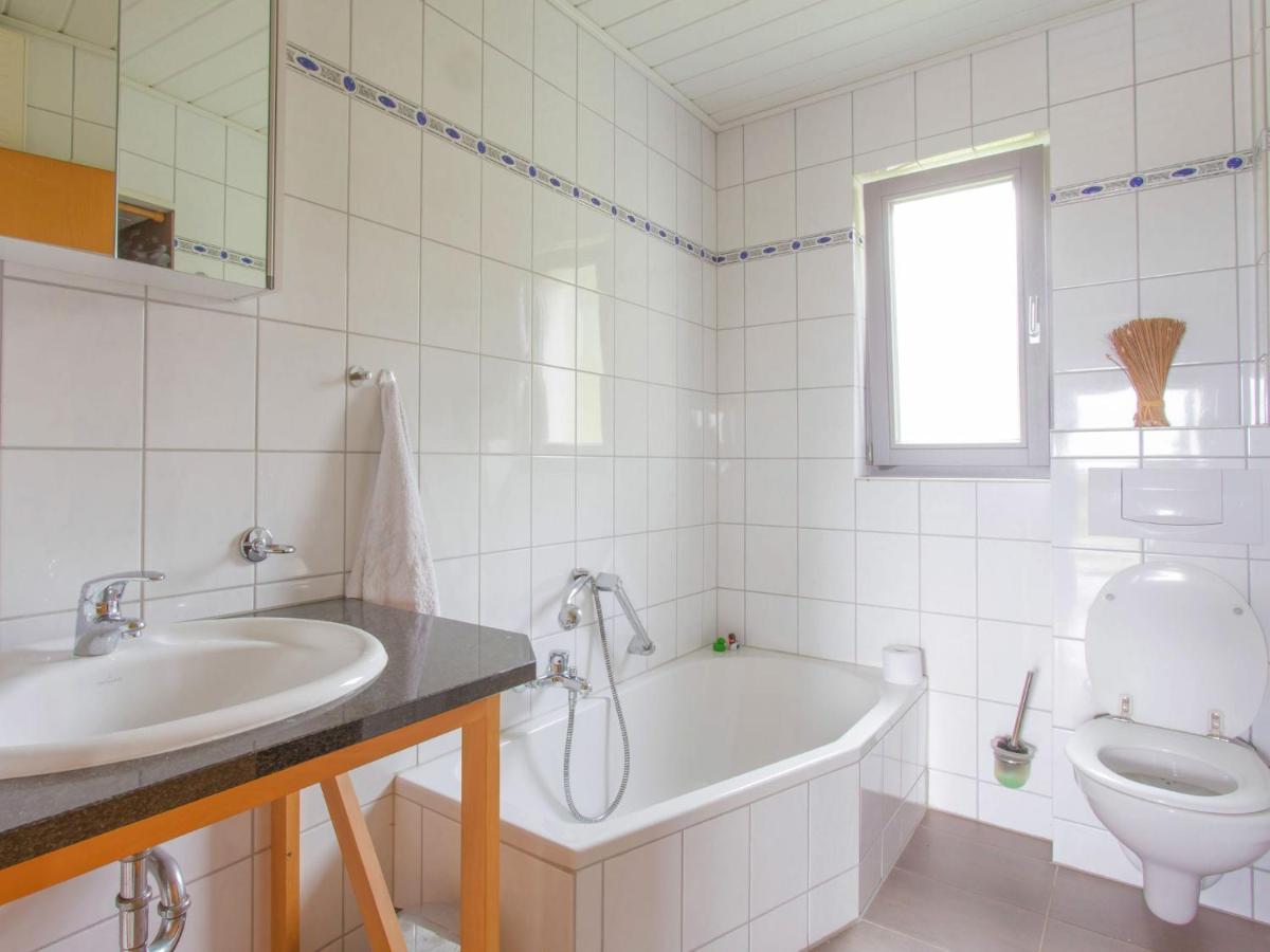 Luxurious Farmhouse Near The Ski Area Hellenthal Exterior foto